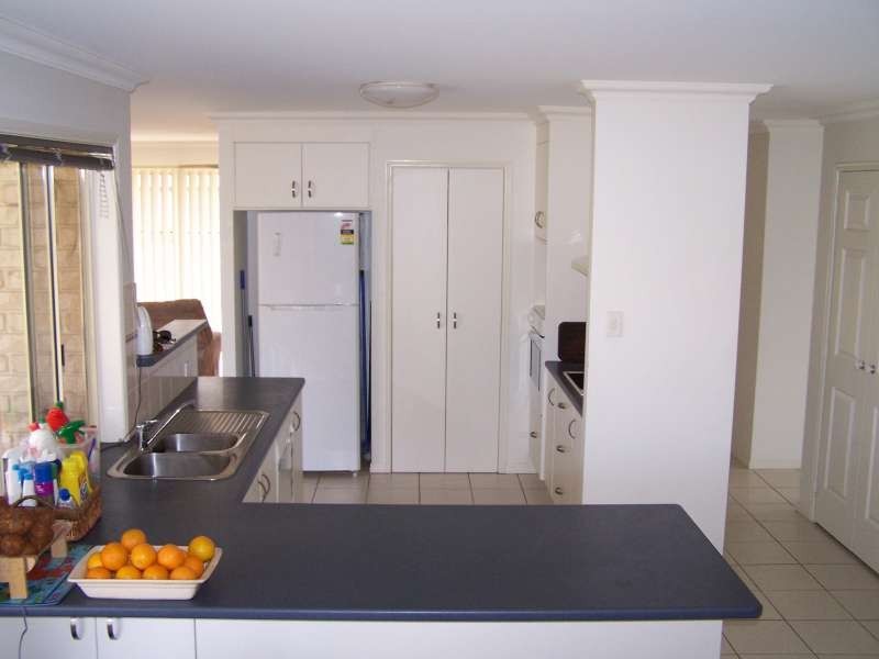 15 Durham Court, Kawungan QLD 4655