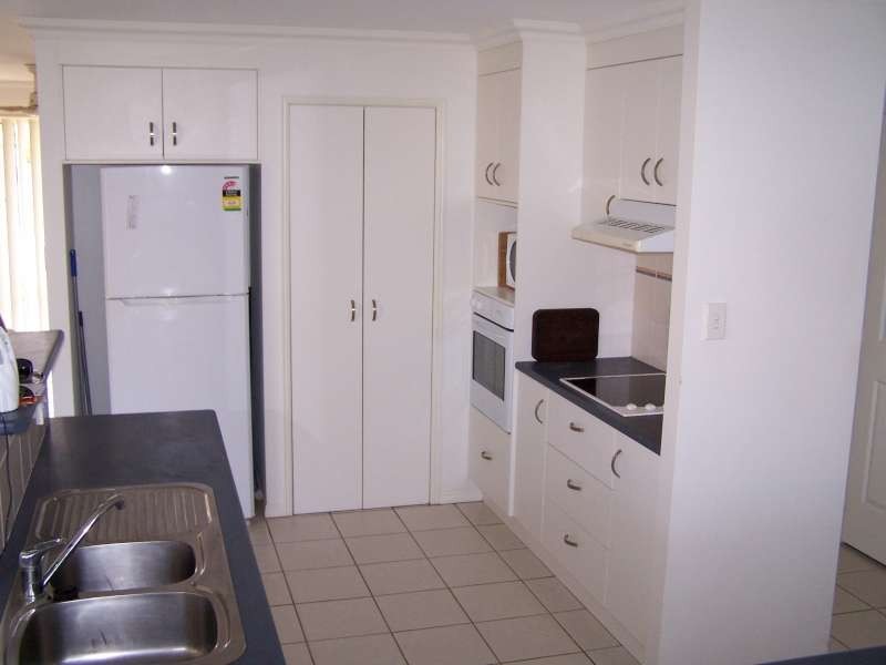 15 Durham Court, Kawungan QLD 4655