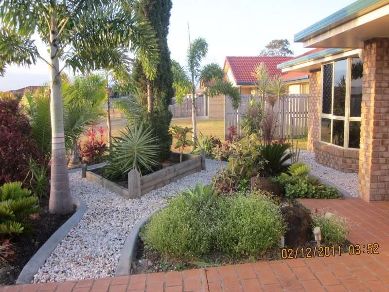 16 Kirton Road, Point Vernon QLD 4655