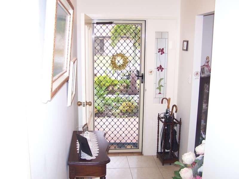 16 Kirton Road, Point Vernon QLD 4655