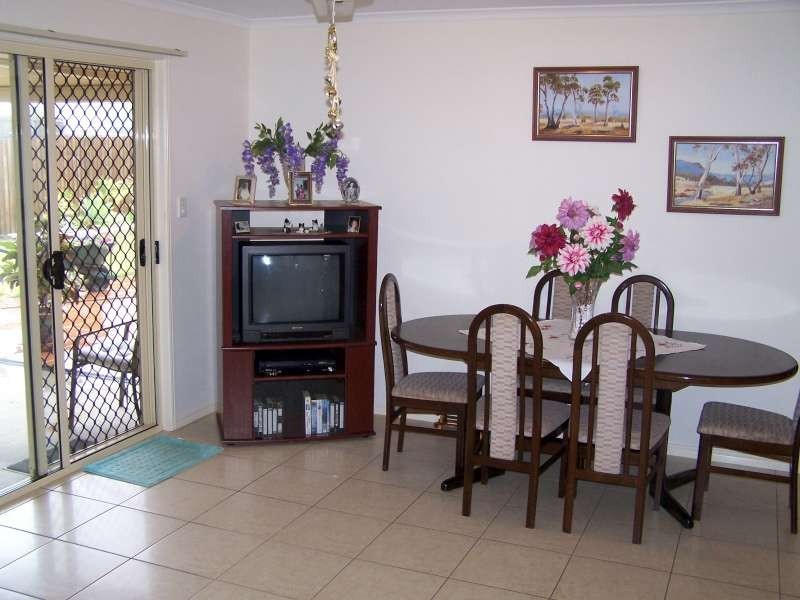 16 Kirton Road, Point Vernon QLD 4655