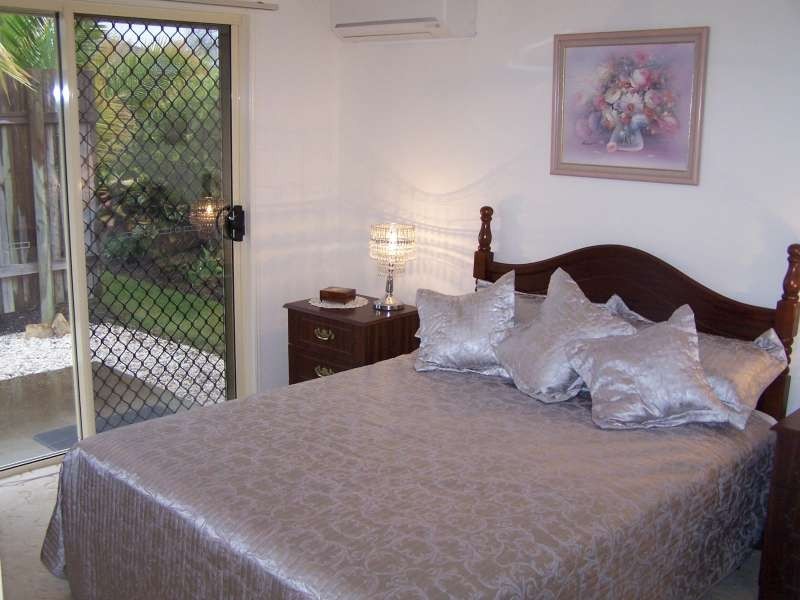 16 Kirton Road, Point Vernon QLD 4655
