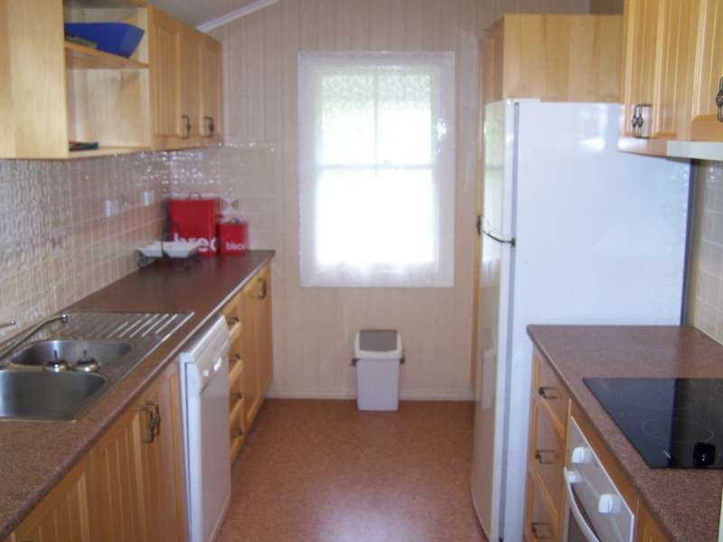 72 Honiton Street, Torquay QLD 4655
