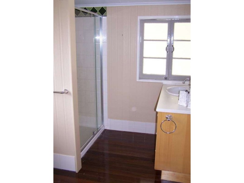 72 Honiton Street, Torquay QLD 4655