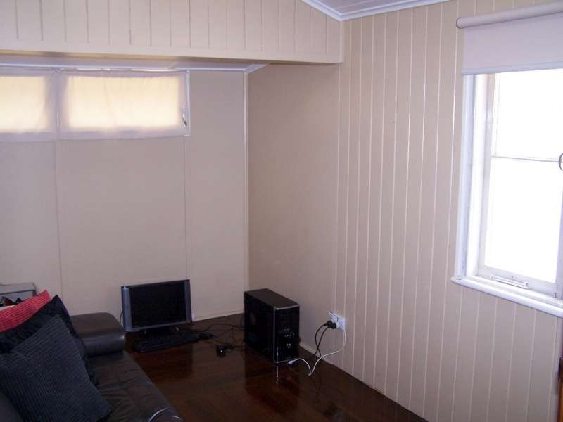 72 Honiton Street, Torquay QLD 4655