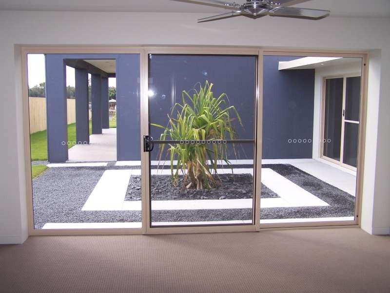 3 Mermaid Court, Eli Waters QLD 4655