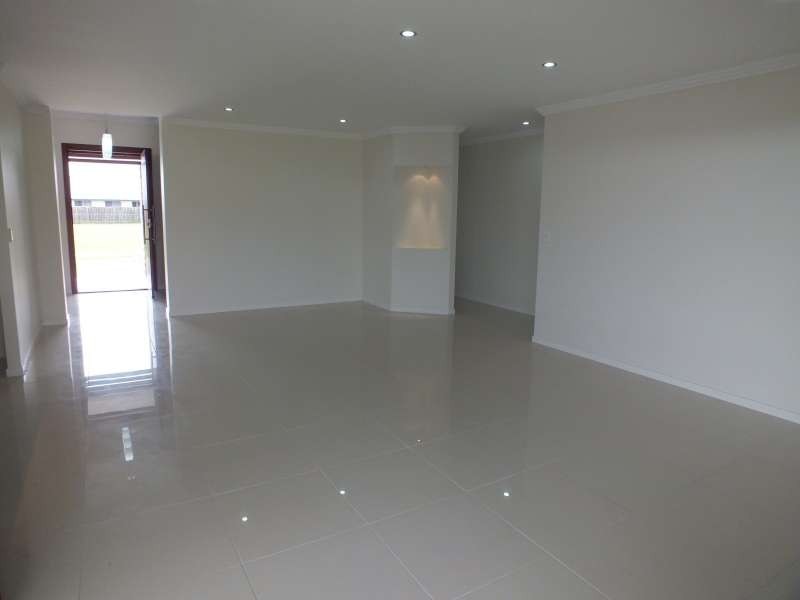 23 Parklands Boulevard, Wondunna QLD 4655