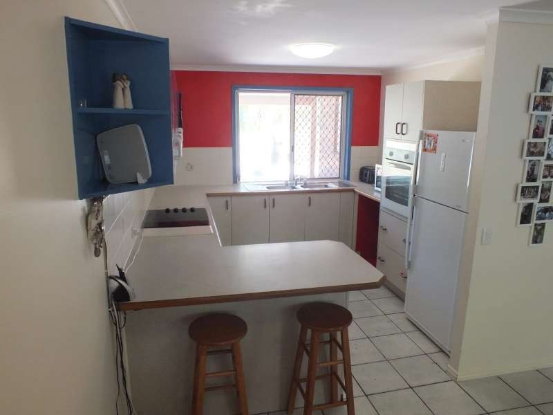 98 Murphy Street, Point Vernon QLD 4655