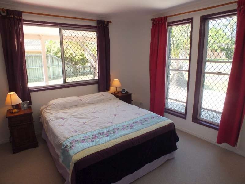 98 Murphy Street, Point Vernon QLD 4655