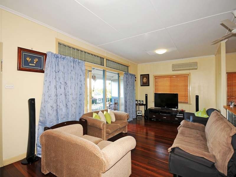 327 Boat Harbour Drive, Scarness QLD 4655