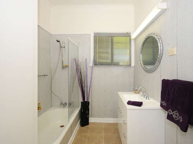327 Boat Harbour Drive, Scarness QLD 4655