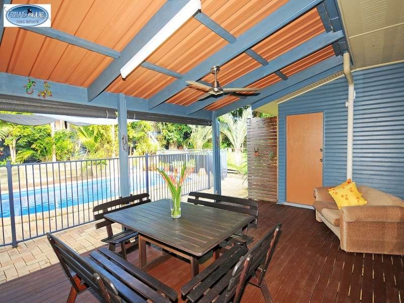 327 Boat Harbour Drive, Scarness QLD 4655