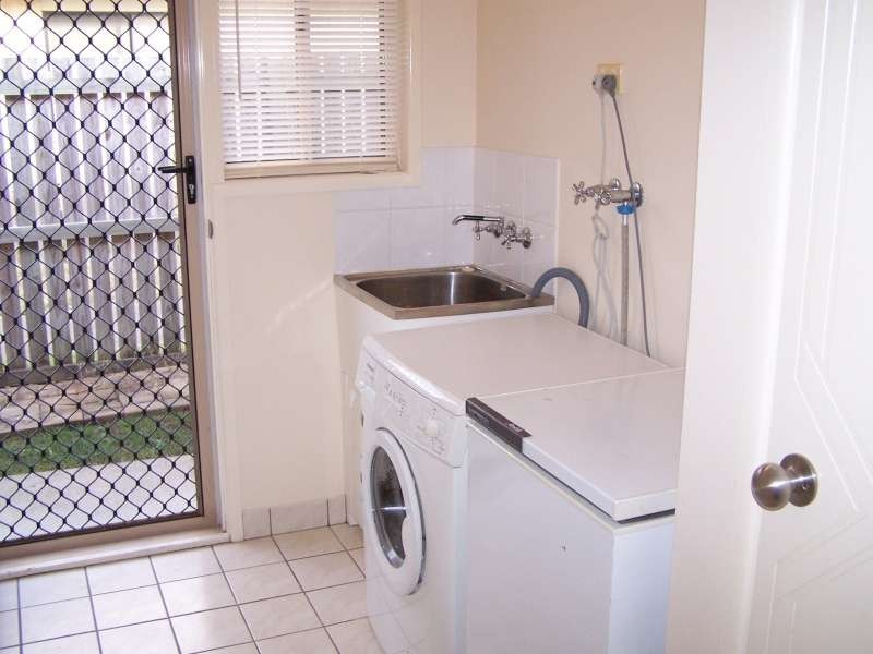 10 Whistler Court, Eli Waters QLD 4655