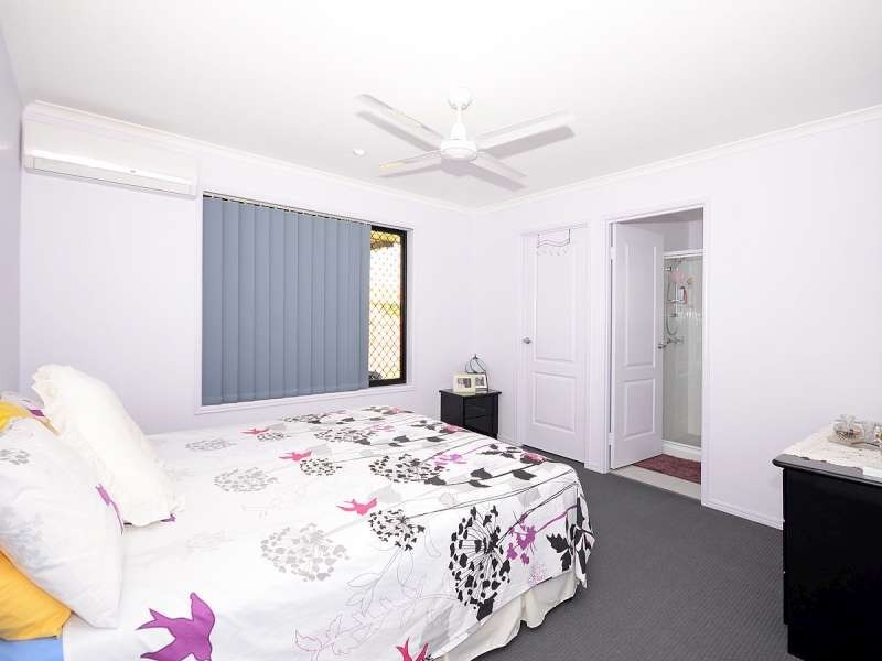 1 Sonder Street, Urangan QLD 4655