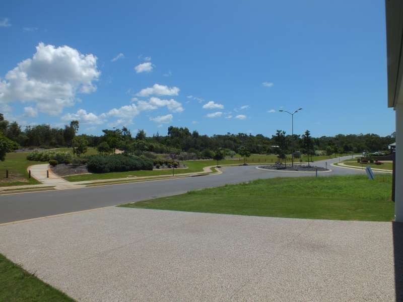 51 Parklands Boulevard, Wondunna QLD 4655