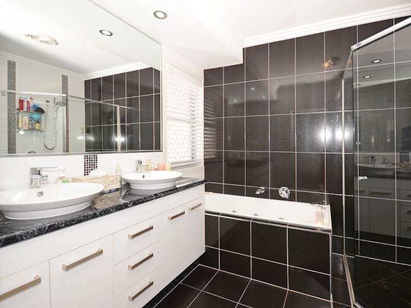 51 Parklands Boulevard, Wondunna QLD 4655