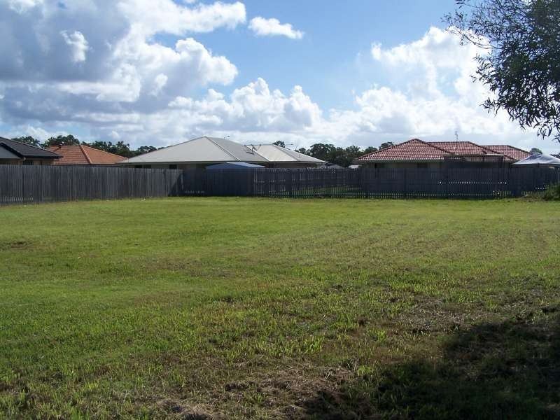 Unit 2 / 103 Nissen Street, Urraween QLD 4655