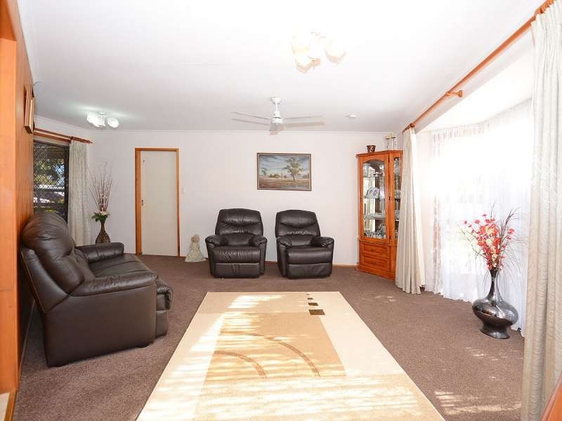 74 Murphy Street, Point Vernon QLD 4655
