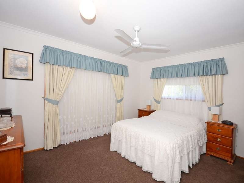 74 Murphy Street, Point Vernon QLD 4655