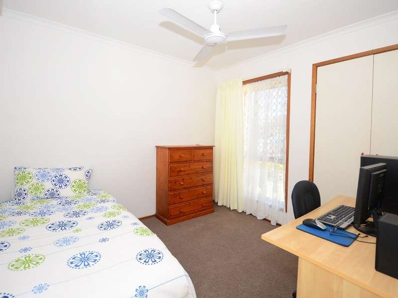 74 Murphy Street, Point Vernon QLD 4655