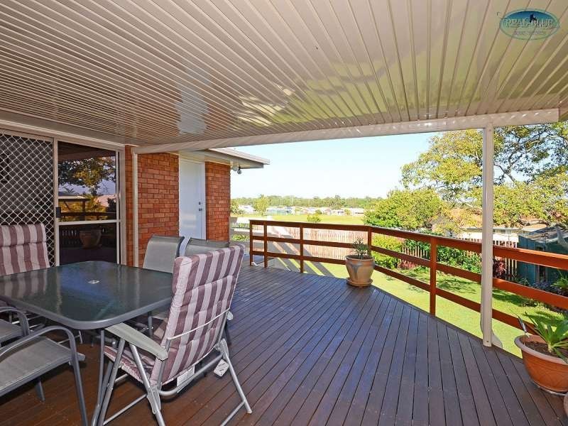 74 Murphy Street, Point Vernon QLD 4655