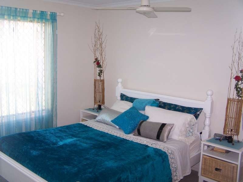 24 Moonstone Drive, Urangan QLD 4655