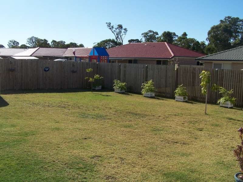 24 Moonstone Drive, Urangan QLD 4655
