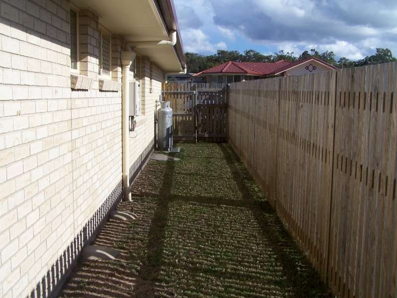 24 Moonstone Drive, Urangan QLD 4655