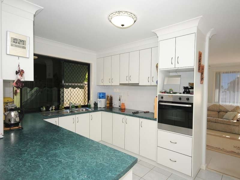 11 Exeter Street, Torquay QLD 4655