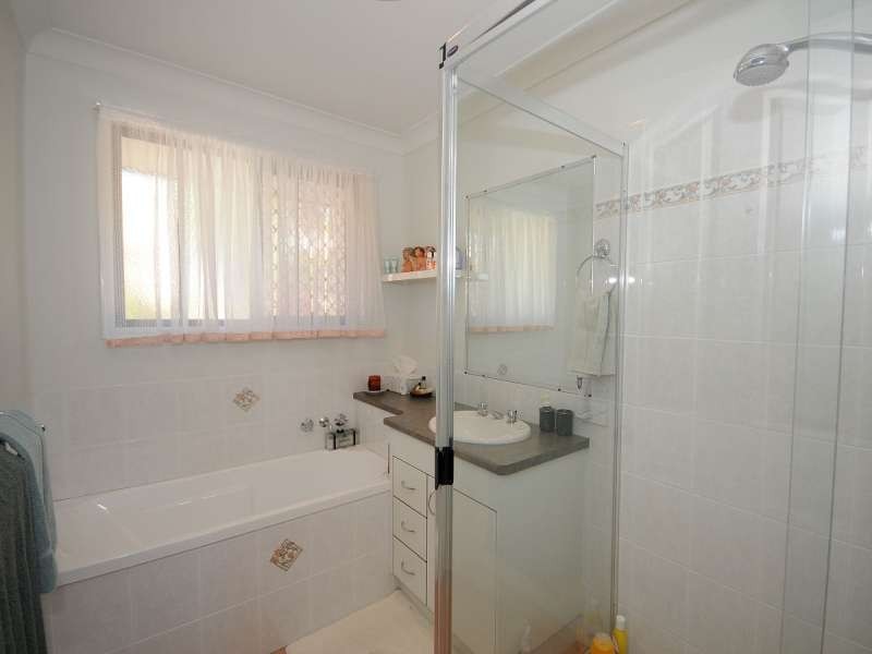 11 Exeter Street, Torquay QLD 4655