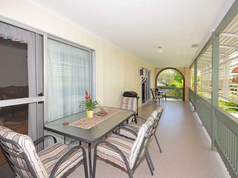 3 Top Street, Torquay QLD 4655