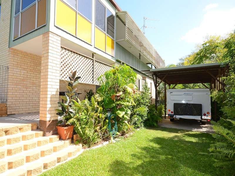 3 Top Street, Torquay QLD 4655