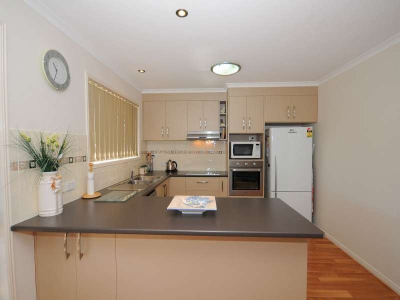 Point Vernon QLD 4655