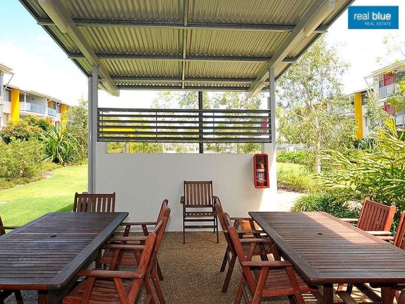 Unit 1 Whale Cove. Pulgul Street,, Urangan QLD 4655