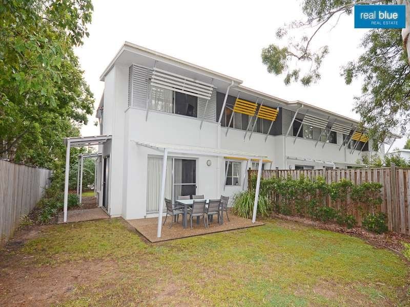 Unit 1 Whale Cove. Pulgul Street,, Urangan QLD 4655