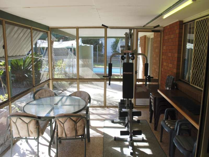 12 Marr Street, Point Vernon QLD 4655