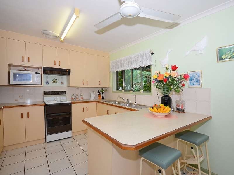 25 Fairway Drive, Urraween QLD 4655