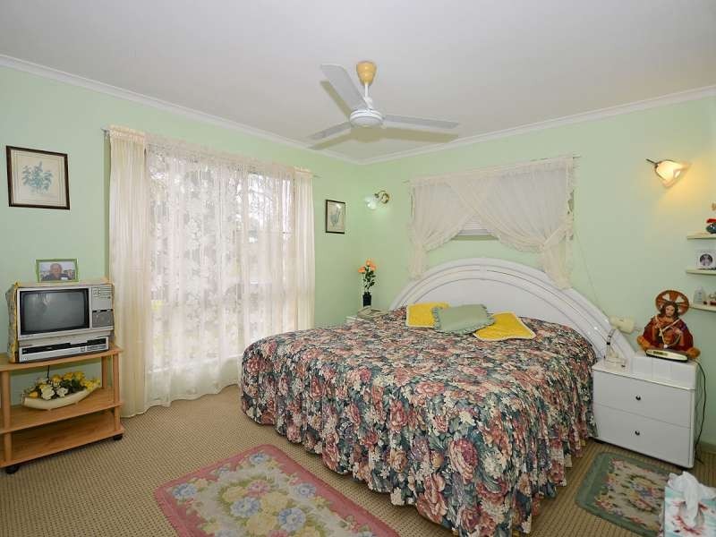 25 Fairway Drive, Urraween QLD 4655