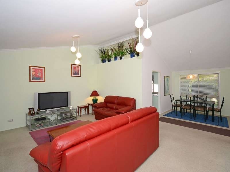 1 Eddie Court, Point Vernon QLD 4655