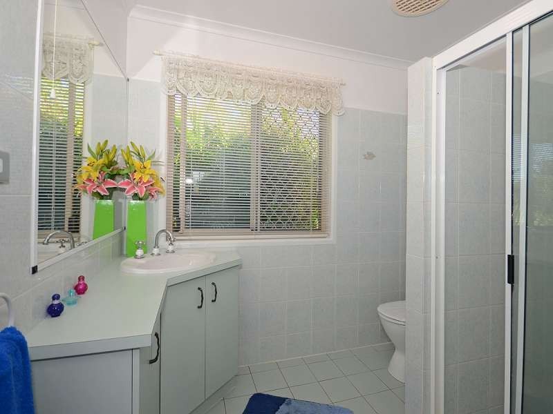 1 Eddie Court, Point Vernon QLD 4655