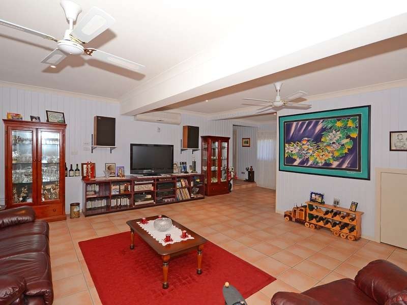 32 Brighton Street, Point Vernon QLD 4655