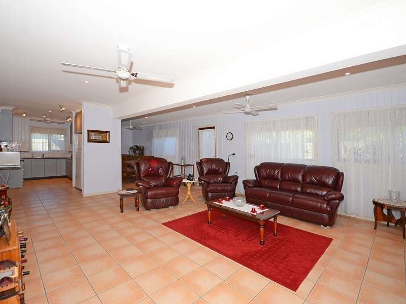 32 Brighton Street, Point Vernon QLD 4655