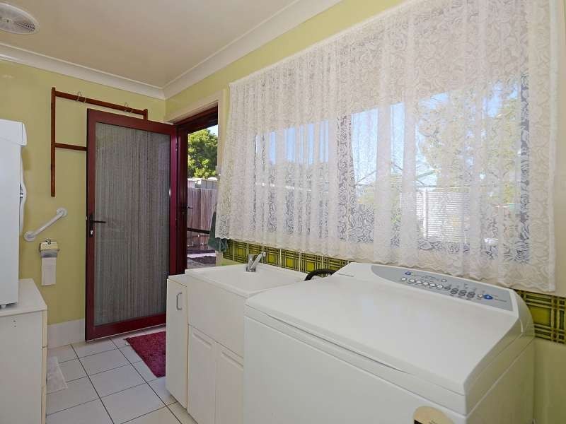 32 Brighton Street, Point Vernon QLD 4655