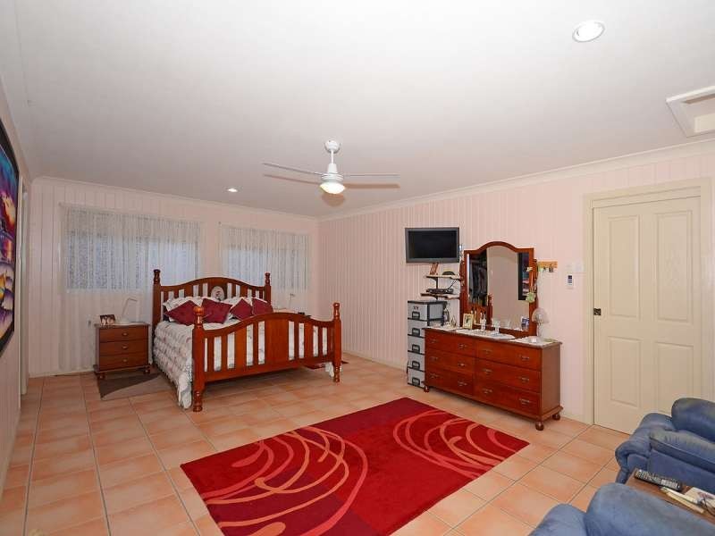 32 Brighton Street, Point Vernon QLD 4655