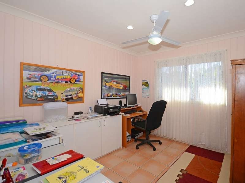 32 Brighton Street, Point Vernon QLD 4655