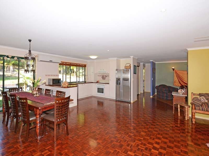 10 – 12 Pristine Place, Dundowran Beach QLD 4655