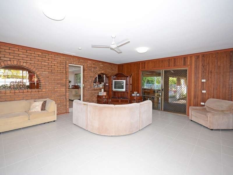 56 Maree Street, Wondunna QLD 4655