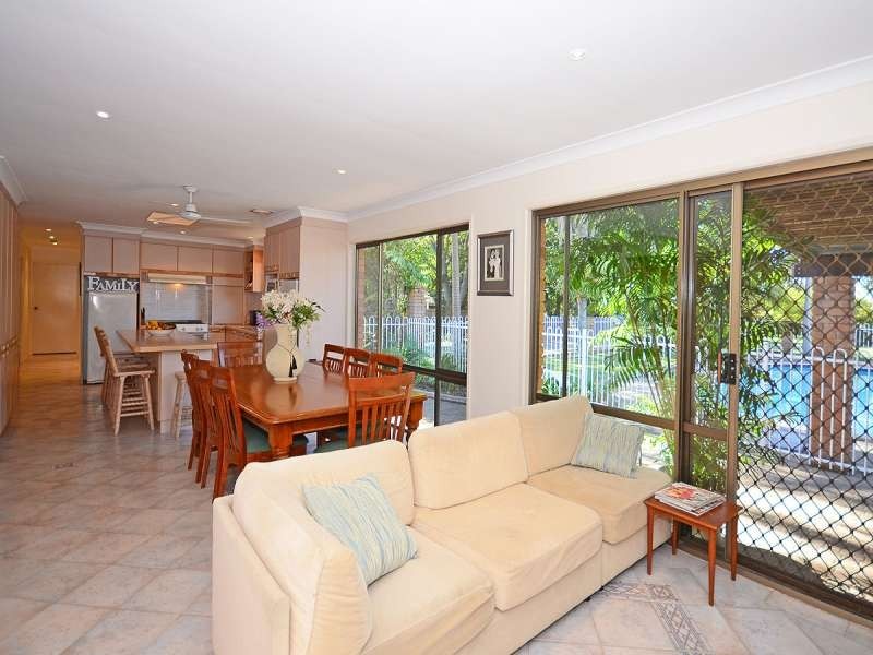 56 Maree Street, Wondunna QLD 4655
