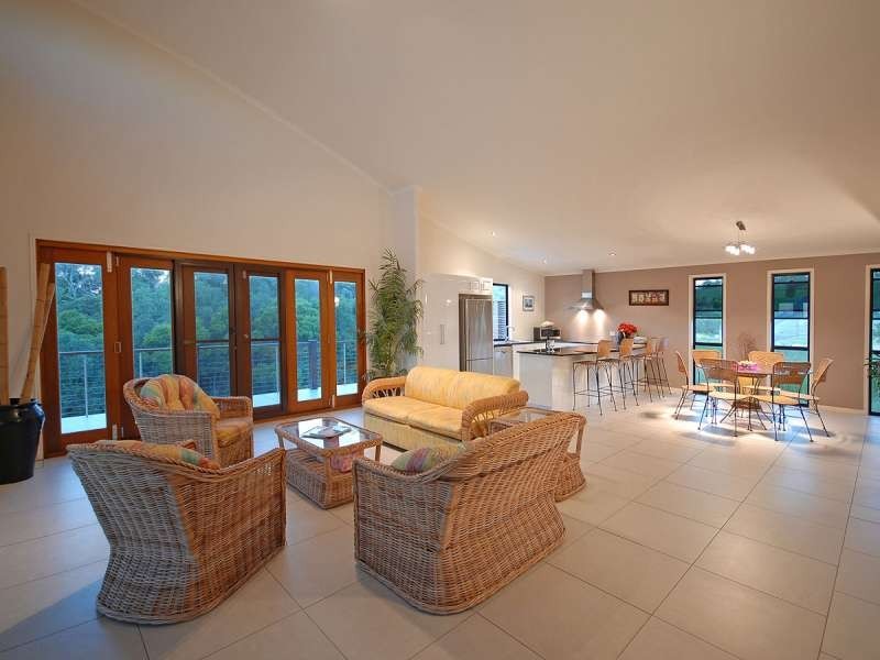 15 Edgewater Court, Craignish QLD 4655