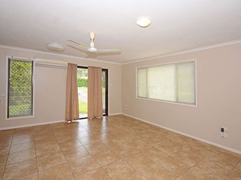 30 Bideford Street, Torquay QLD 4655